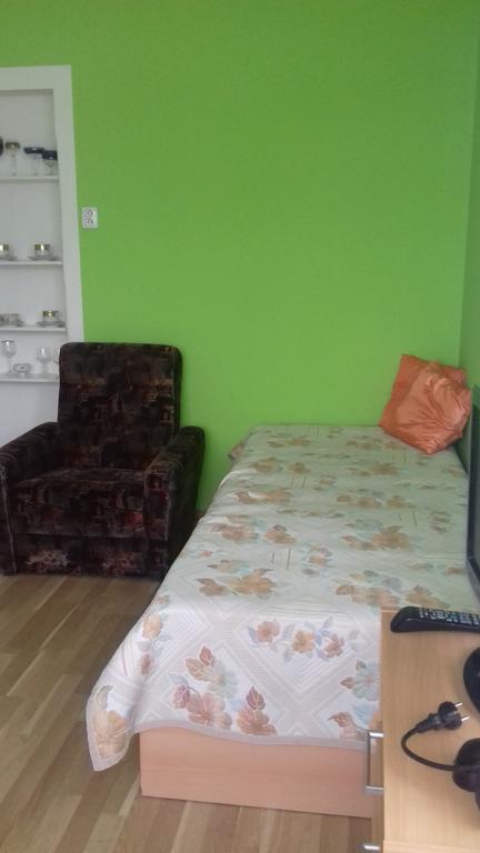 Penzion Uran Stráž pod Ralskem Exterior foto